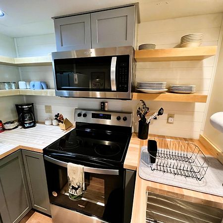 Newly Renovated & Furnished Condo, Only 3 Min To Sunday River! Bethel Esterno foto