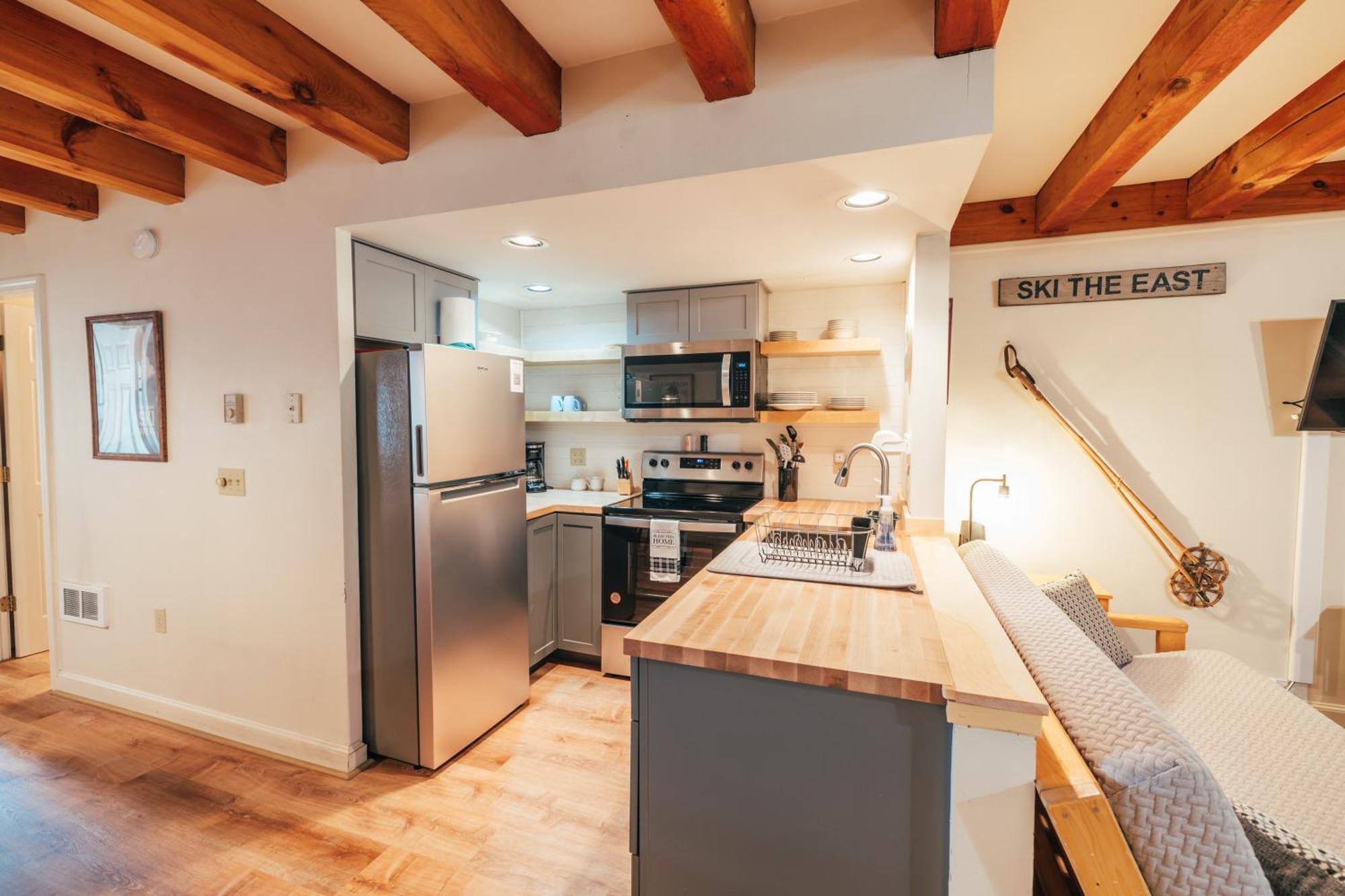 Newly Renovated & Furnished Condo, Only 3 Min To Sunday River! Bethel Esterno foto